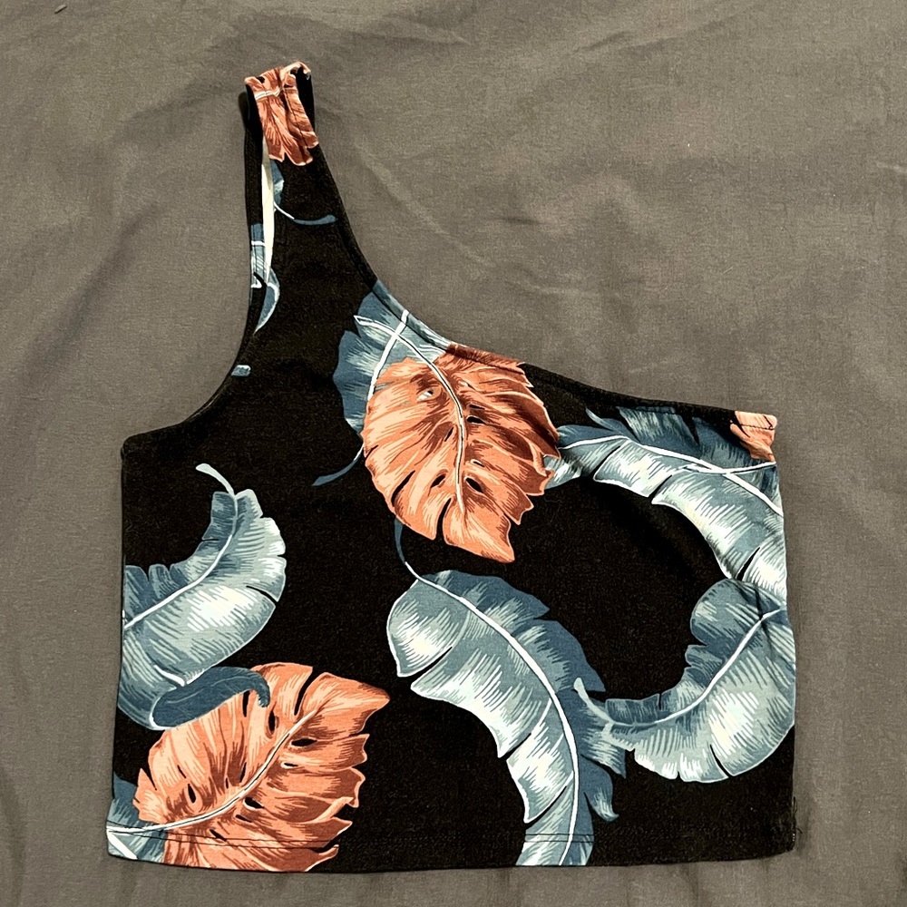 Forever 21 one sleeve crop top with feather pattern